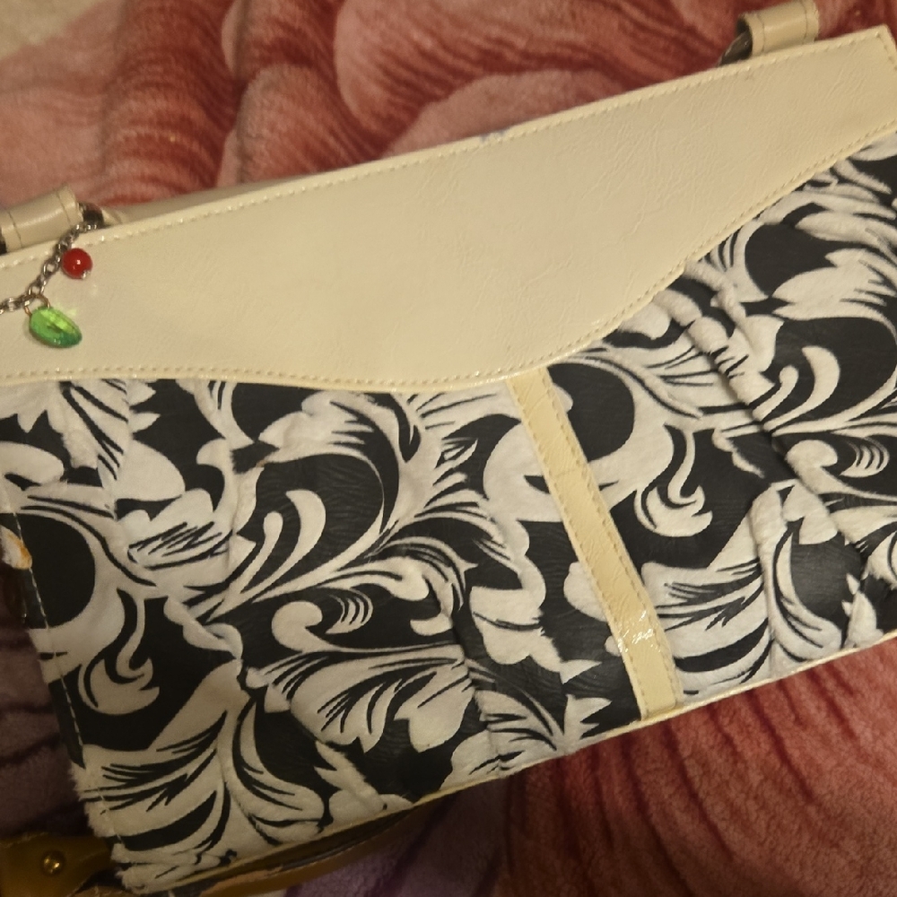 Miche Cream and Black Clutch with Elegant Design